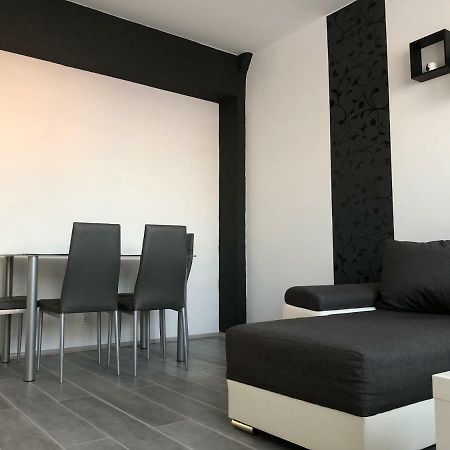 Dave Apartman Szeged Esterno foto