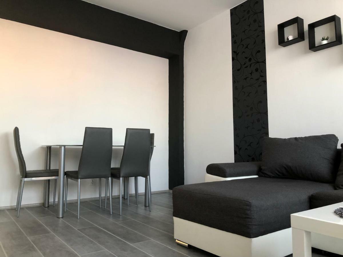 Dave Apartman Szeged Esterno foto